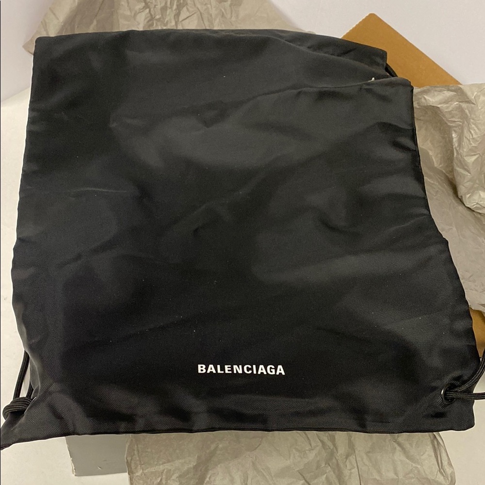 Balenciaga Black and white fluorescent Green Sandals woman’s size 9 - Picture 11 of 14
